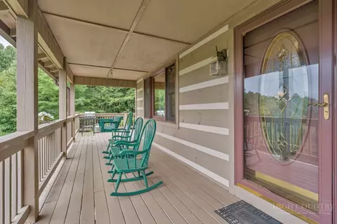 Exterior - 526 Welcome Way, Boone, NC 28607 photo 5 of 10