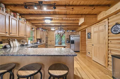 Kitchen - 2235 Buck Mountain Rd, Purlear, NC 28665 photo 2 of 4