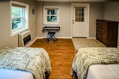 Bedroom - 54 Whispering Pine Loop, Newland, NC 28657 photo 10 of 10