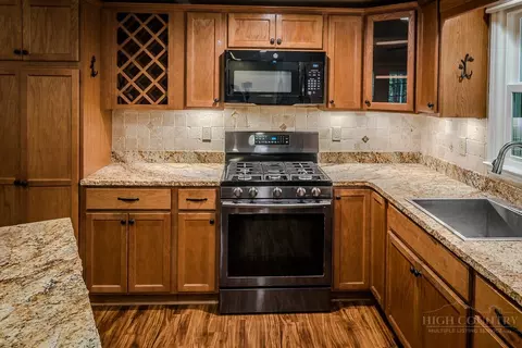 Kitchen - 54 Whispering Pine Loop, Newland, NC 28657 photo 5 of 5