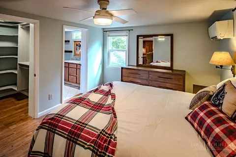 Bedroom - 54 Whispering Pine Loop, Newland, NC 28657 photo 2 of 10