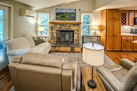 Living - 54 Whispering Pine Loop, Newland, NC 28657 photo 2 of 5