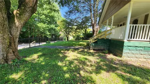 Exterior - 844 Connahetta St, Murphy, NC 28906 photo 3 of 4