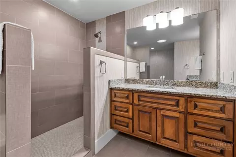 Bath - 118 Piney Branch Ct, Boone, NC 28607 photo 4 of 8