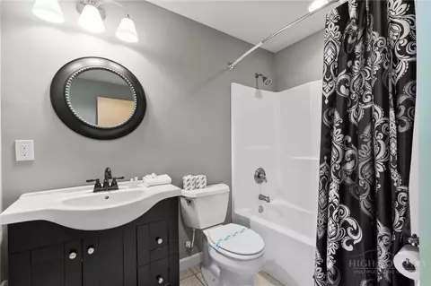 Bath - 118 Piney Branch Ct, Boone, NC 28607 photo 6 of 8