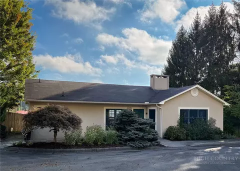 Exterior - 155 Gateway Dr #302, Boone, NC 28607 photo 3 of 6