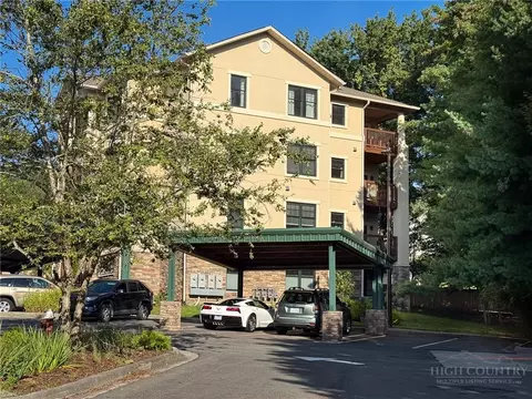 Exterior - 155 Gateway Dr #302, Boone, NC 28607 photo 2 of 6