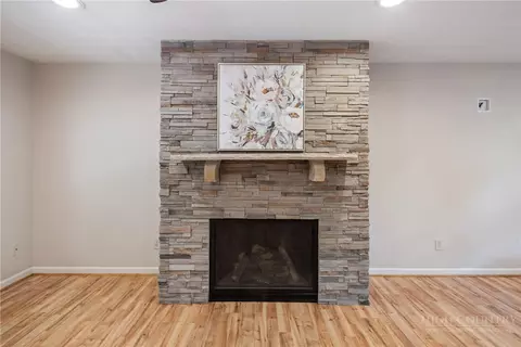 Living - 286 Sunset Dr, Boone, NC 28607 photo 2 of 7
