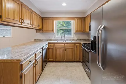 Kitchen - 286 Sunset Dr, Boone, NC 28607 photo 2 of 7