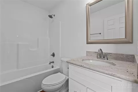 Bath - 186 Carson Ct #77, Boone, NC 28607 photo 1 of 2