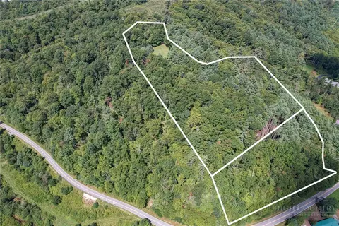 97 View Ln, Laurel Springs, NC 28644