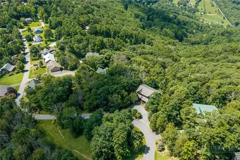 987 Alpine Dr, Seven Devils, NC 28604 photo 18