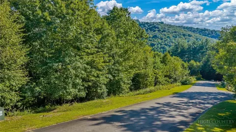 tbd Lot 13 Parkway Pointe Dr, West Jefferson, NC 28694