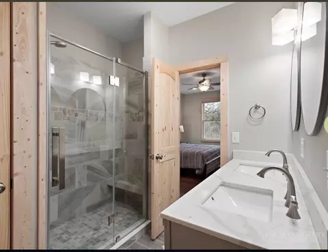 Bath - 406 Red Maple Ln, Boone, NC 28607 photo 1 of 2