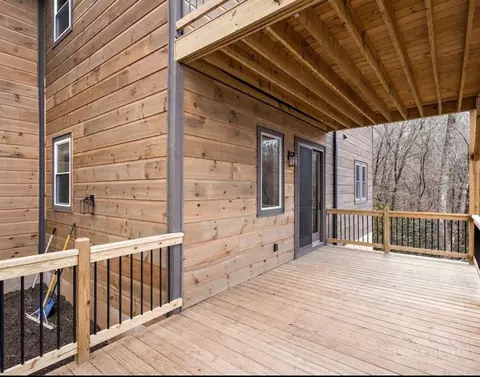 Exterior - 406 Red Maple Ln, Boone, NC 28607 photo 1 of 4