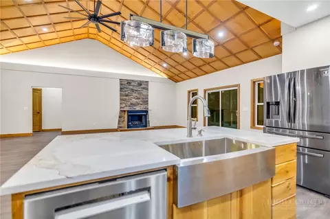 Kitchen - 182 Skyland Trl, Fleetwood, NC 28626 photo 6 of 6