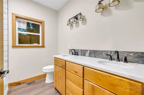 Bath - 182 Skyland Trl, Fleetwood, NC 28626 photo 3 of 4