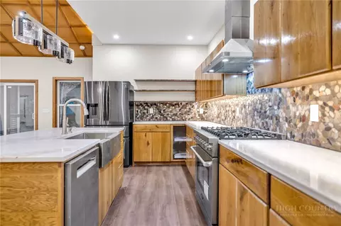 Kitchen - 182 Skyland Trl, Fleetwood, NC 28626 photo 4 of 6