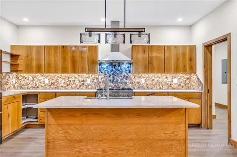 Kitchen - 182 Skyland Trl, Fleetwood, NC 28626 photo 2 of 6