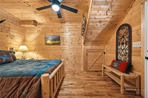 Bedroom - 1158 Staghorn Rd, Purlear, NC 28665 photo 2 of 6