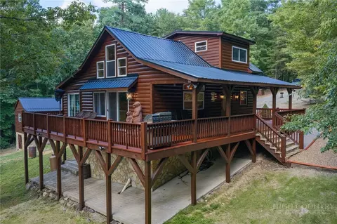 Exterior - 1158 Staghorn Rd, Purlear, NC 28665 photo 6 of 21
