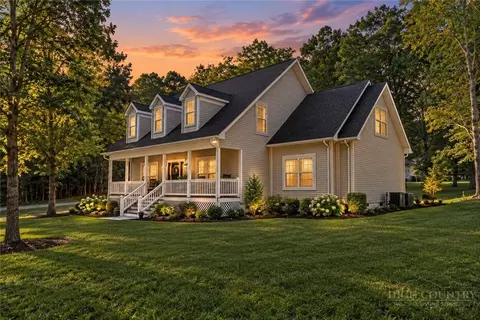 140 New Beginnings Dr, West Jefferson, NC 28694
