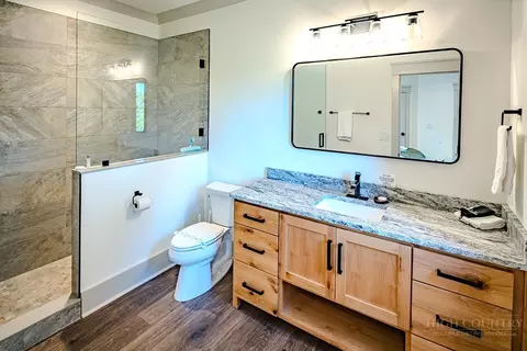 Bath - 1190 Grandview Drive Ext, Boone, NC 28607 photo 2 of 8
