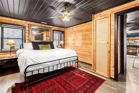 Bedroom - 232246 Copper Springs Dr, Boone, NC 28607 photo 6 of 9