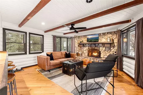Living - 232246 Copper Springs Dr, Boone, NC 28607 photo 4 of 6