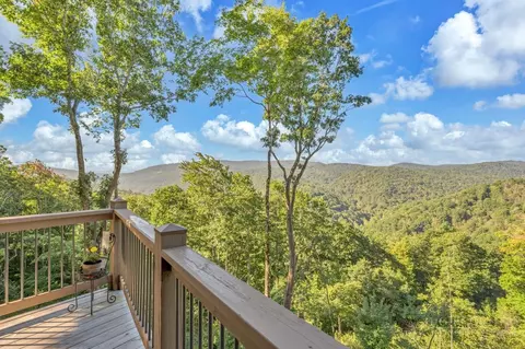 Exterior - 194 Gray Rock Ln, Boone, NC 28607 photo 4 of 5