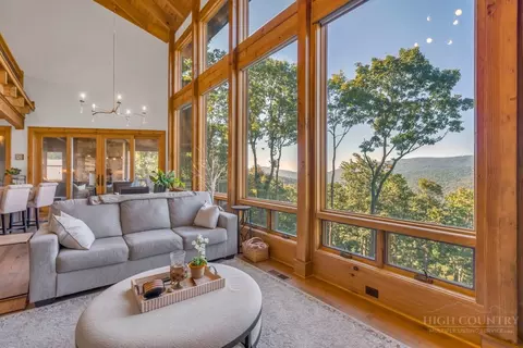 Living - 194 Gray Rock Ln, Boone, NC 28607 photo 5 of 11