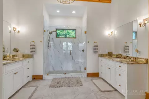 Bath - 194 Gray Rock Ln, Boone, NC 28607 photo 1 of 8