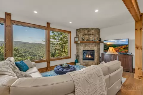 Living - 194 Gray Rock Ln, Boone, NC 28607 photo 8 of 11
