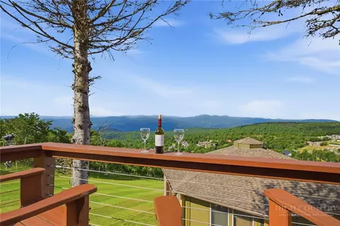 Exterior - 141 Skiloft Rd, Beech Mountain, NC 28604 photo 2 of 5