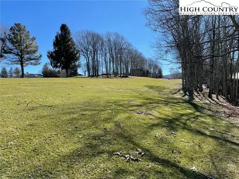 493 Saint Andrews Rd, Beech Mountain, NC 28604 photo 1