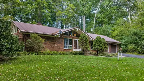 223 Current Dr, West Jefferson, NC 28694