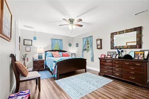 Bedroom - 167 Wagon Wheel Ln, Deep Gap, NC 28618 photo 5 of 8