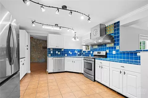 Kitchen - 167 Wagon Wheel Ln, Deep Gap, NC 28618 photo 2 of 3