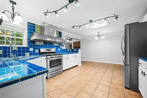 Kitchen - 167 Wagon Wheel Ln, Deep Gap, NC 28618 photo 3 of 3