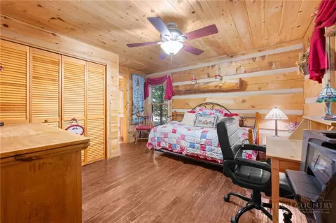 Bedroom - 349 Wildcat Estates Dr, Deep Gap, NC 28618 photo 2 of 5