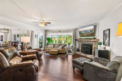 125 Pinnacle Ave #32, Blowing Rock, NC 28605