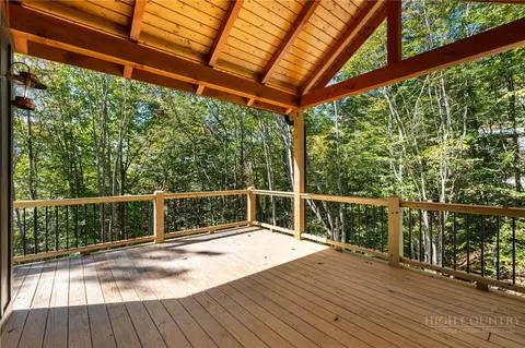 Exterior - 120 Aster Trl, Beech Mountain, NC 28604 photo 3 of 7