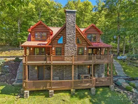 462 Savannah Dr, West Jefferson, NC 28694