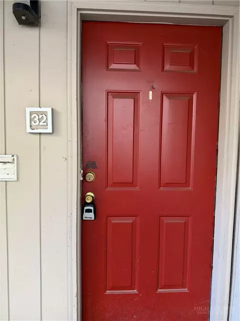 Exterior - 229 E King St #32, Boone, NC 28607 photo 2 of 2