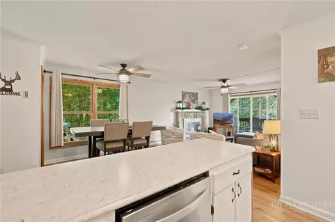 Kitchen - 101 Mid Holiday Ln #E219, Beech Mountain, NC 28604 photo 4 of 4