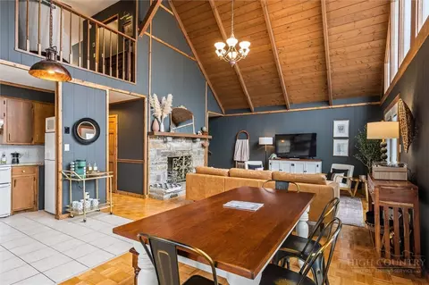 Dining - 193 Lakeview Ln, Deep Gap, NC 28618 photo 1 of 2