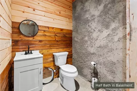 Bath - 16992 W Us Hwy 421, Deep Gap, NC 28618 photo 5 of 5