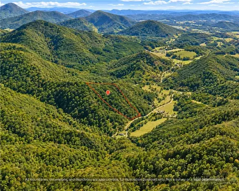 99999 Boone Gap Ln, Taylorsville, NC 28681