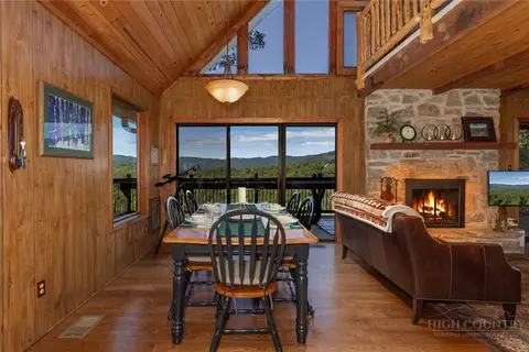 Dining - 329 Deer Run Rd, Deep Gap, NC 28618 photo 2 of 5