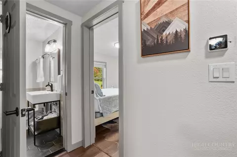 Entry Way - 105 Norris Trl, Boone, NC 28607 photo 2 of 2